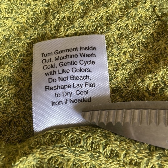 GURU Active Chartreuse Green Hooded Pullover Sweater Medium - Picture 6 of 9